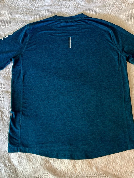 Nike Deep Teal Blue Heather Long Sleeve Runners Top with Peloton Sleeve Logo - Picture 3 of 11